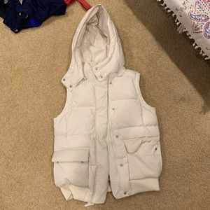 gap puffer vest